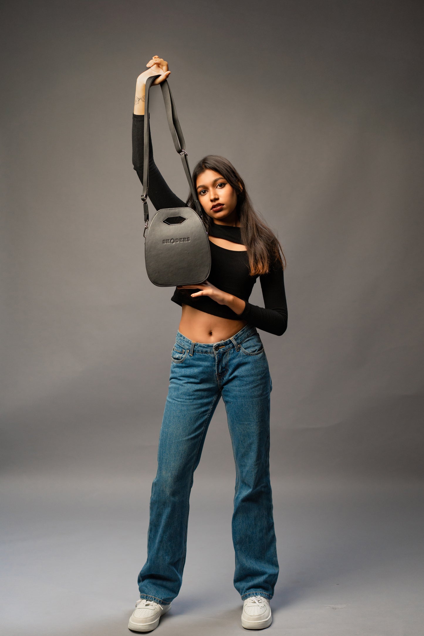 BLACK CLASSIC CROSSBODY BAG